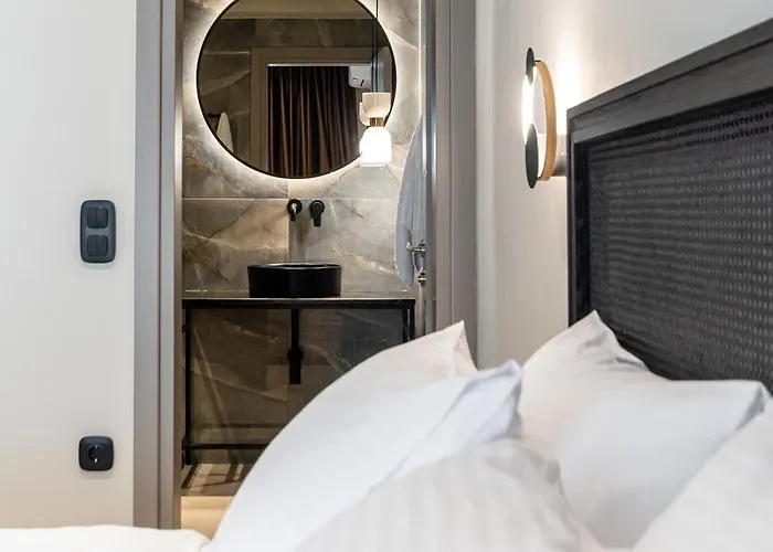 Lithia Exclusive * Πλάκα