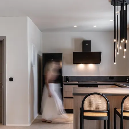 Villa Lithia Exclusive